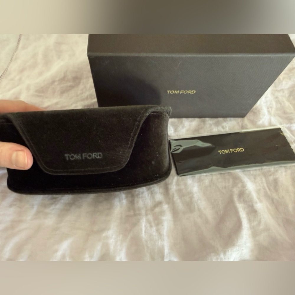 Tom Ford Aviator Sunglasses - Picture 7 of 7